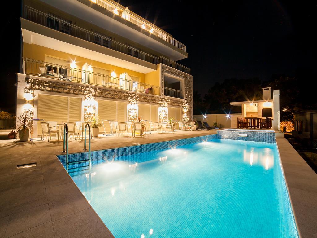 Sea Point Apart Hotel Τίβατ Εξωτερικό φωτογραφία